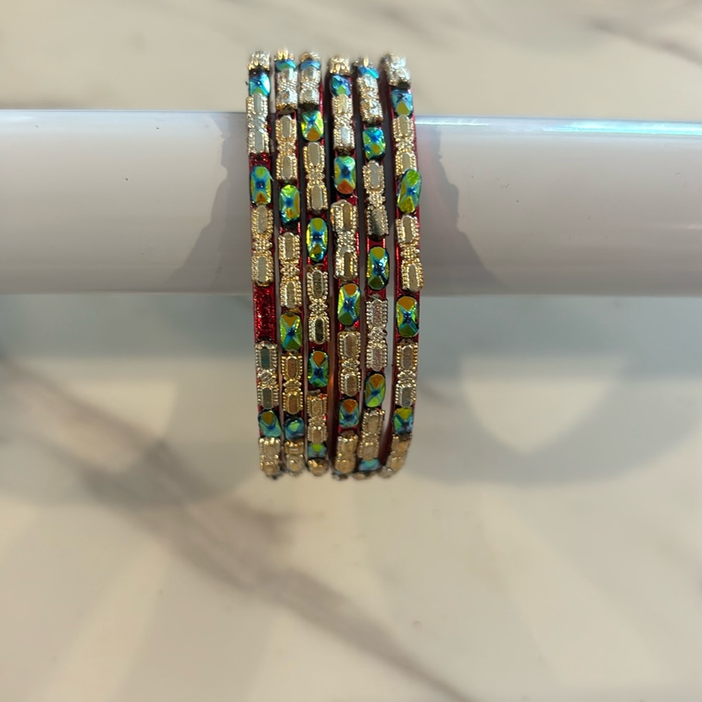 NEW Red/Gold Bollywood Glass Bangle (6)